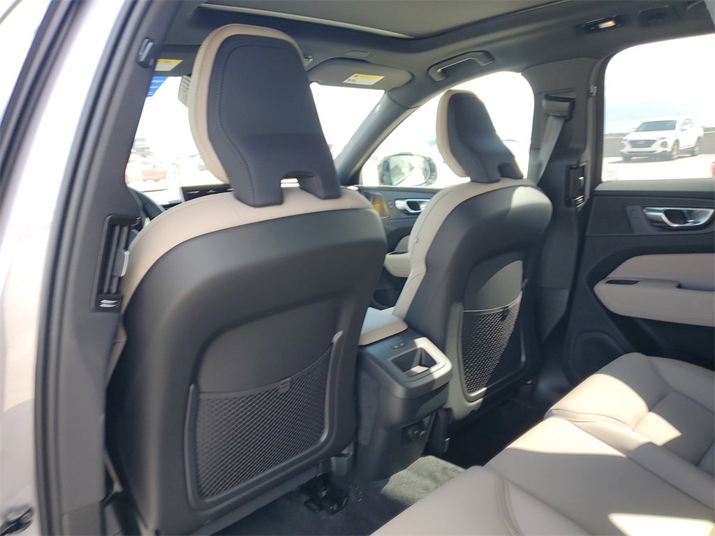 new 2026 Volvo XC60 car, priced at $56,050