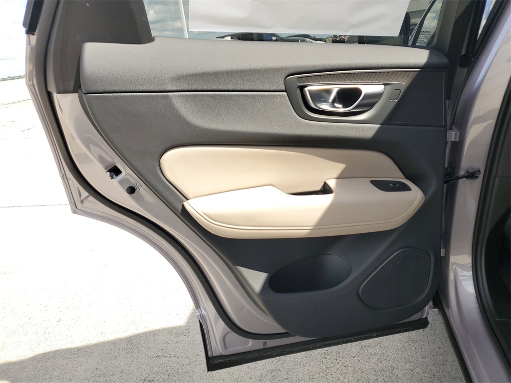 new 2026 Volvo XC60 car, priced at $56,050