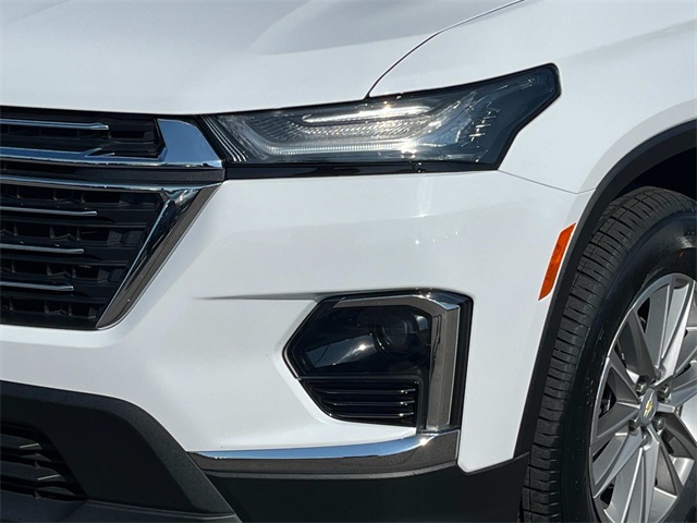 used 2022 Chevrolet Traverse car, priced at $26,288