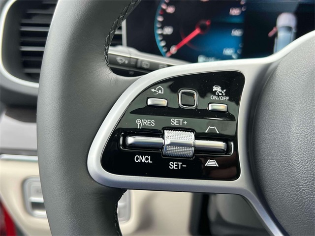 used 2020 Mercedes-Benz GLE car, priced at $38,376