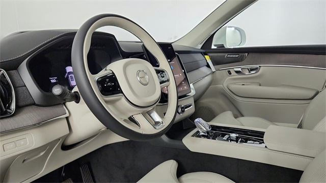 new 2026 Volvo XC90 Plug-In Hybrid car, priced at $85,625