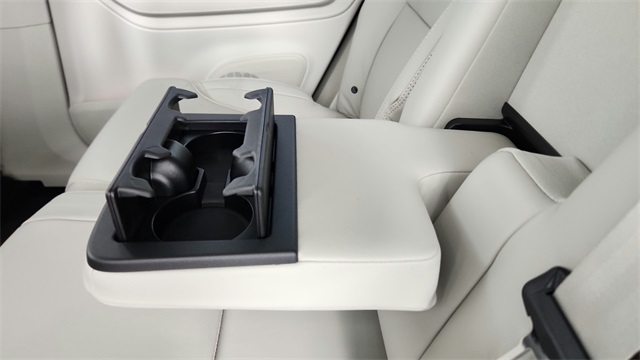 new 2026 Volvo XC90 Plug-In Hybrid car, priced at $85,625