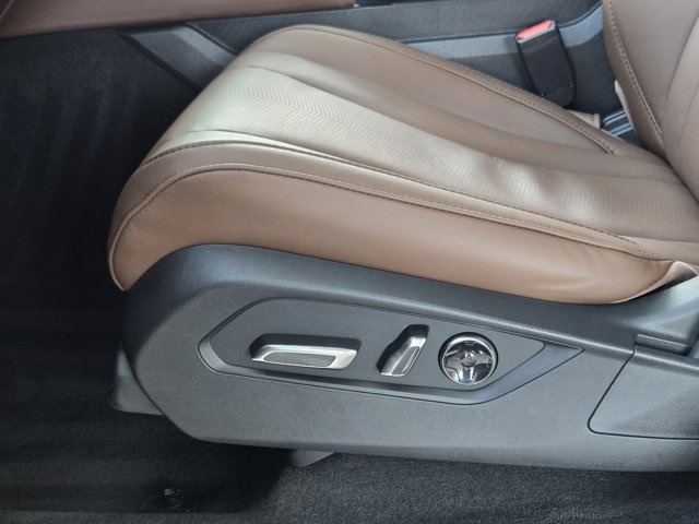 used 2025 Acura MDX car, priced at $49,700