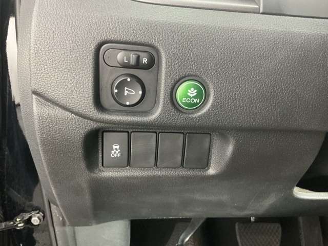 used 2018 Honda Pilot car, priced at $18,857