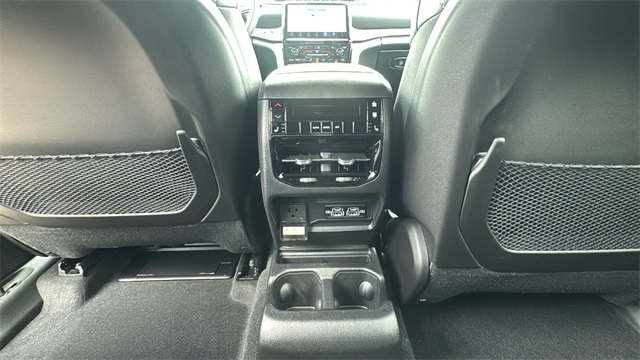 new 2025 Jeep Grand Cherokee L car, priced at $48,215