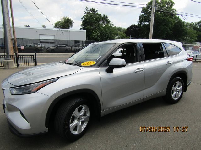 used 2022 Toyota Highlander car, priced at $33,999