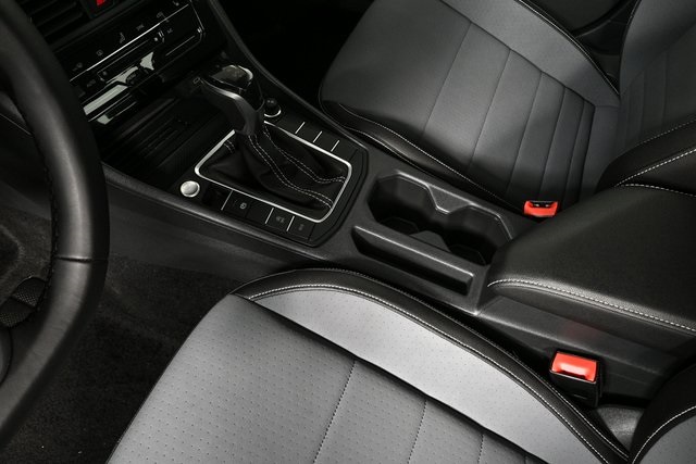 used 2025 Volkswagen Jetta car, priced at $23,900