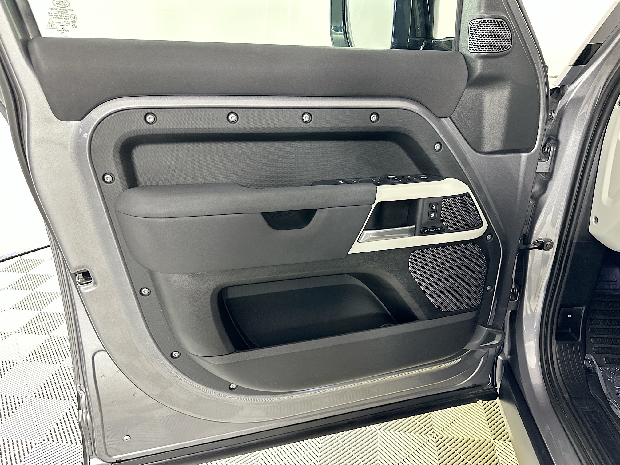 used 2021 Land Rover Defender 110 car, priced at $47,995
