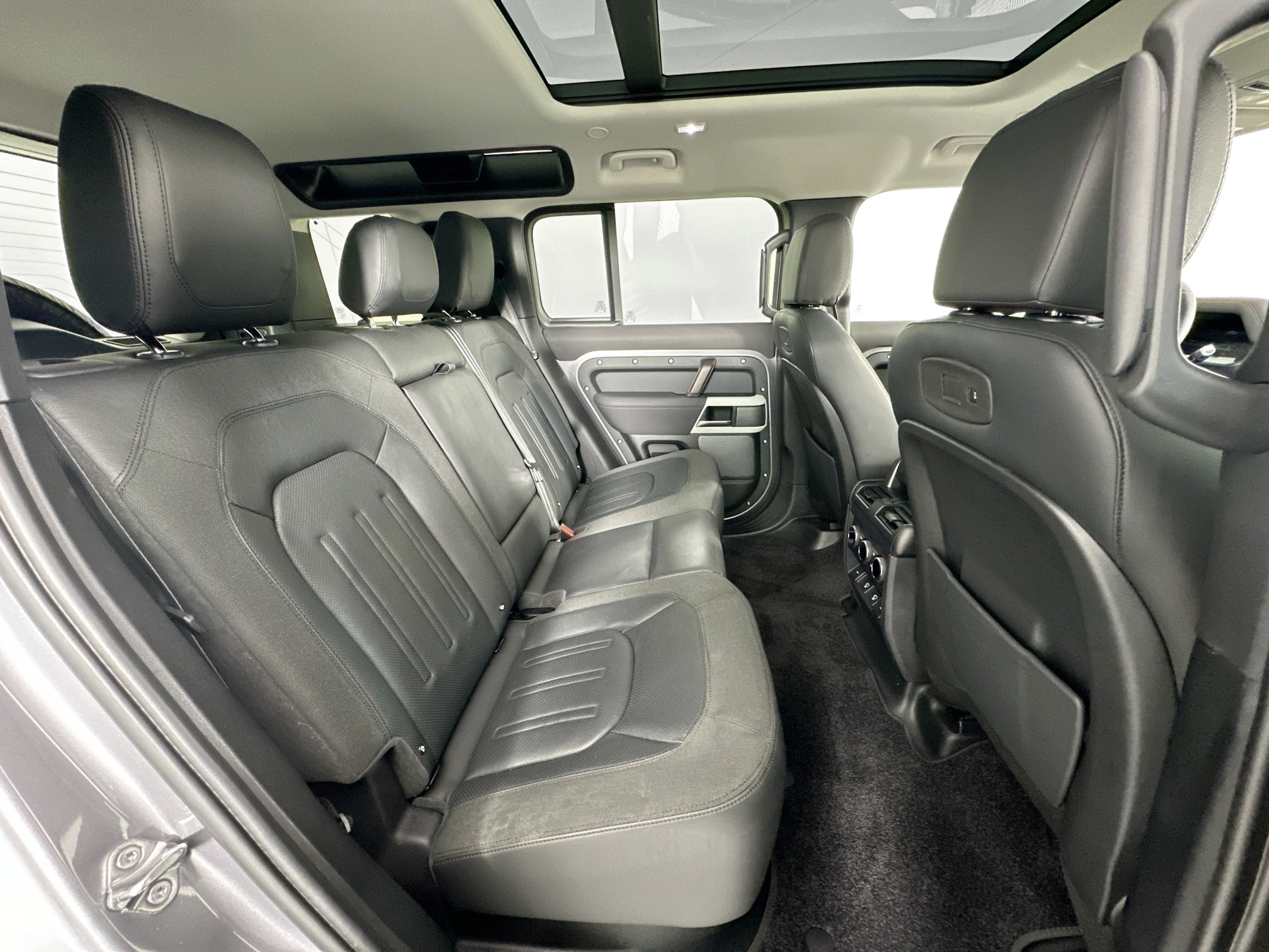 used 2021 Land Rover Defender 110 car, priced at $47,995