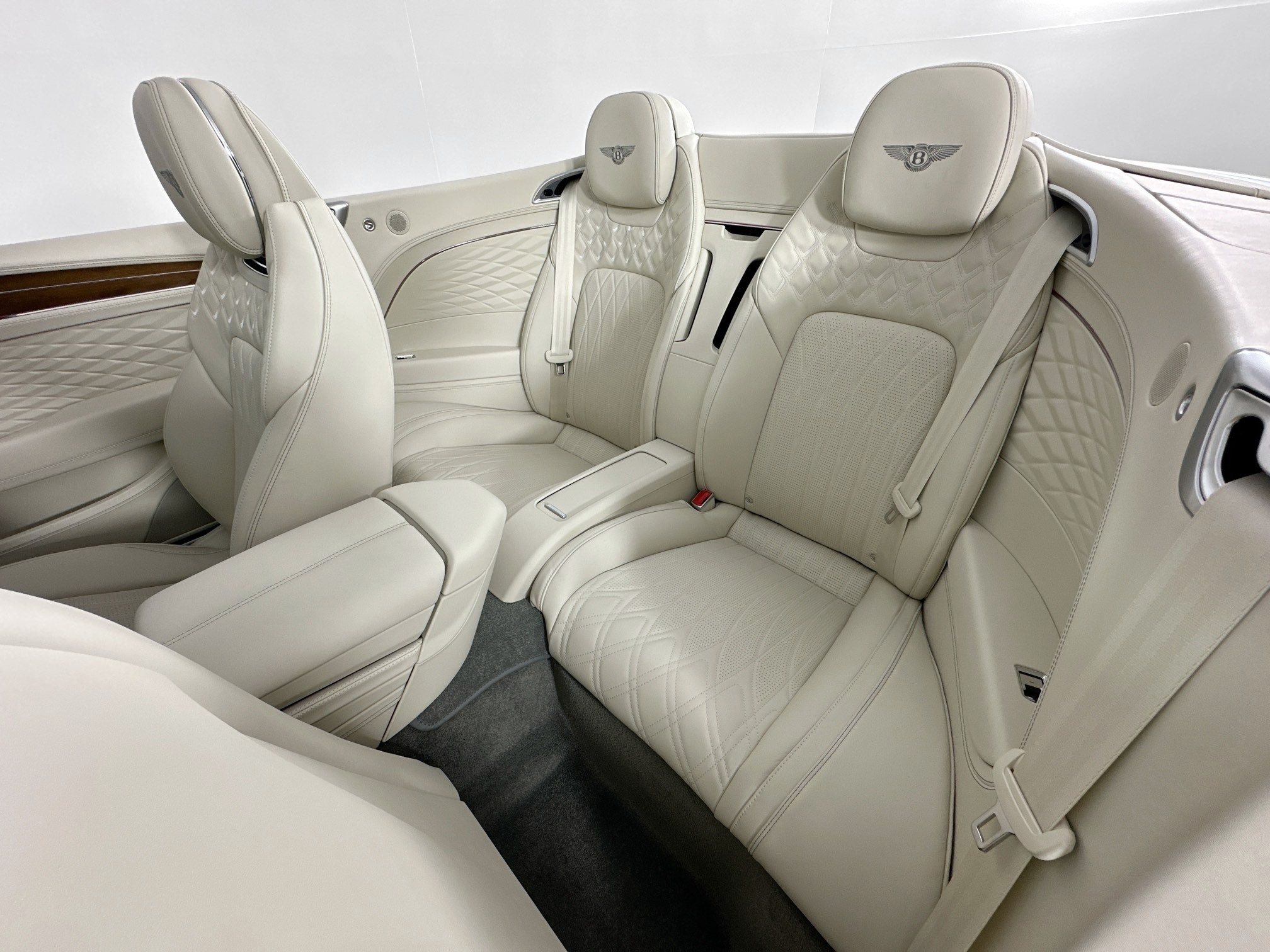 new 2026 Bentley Continental GTC car