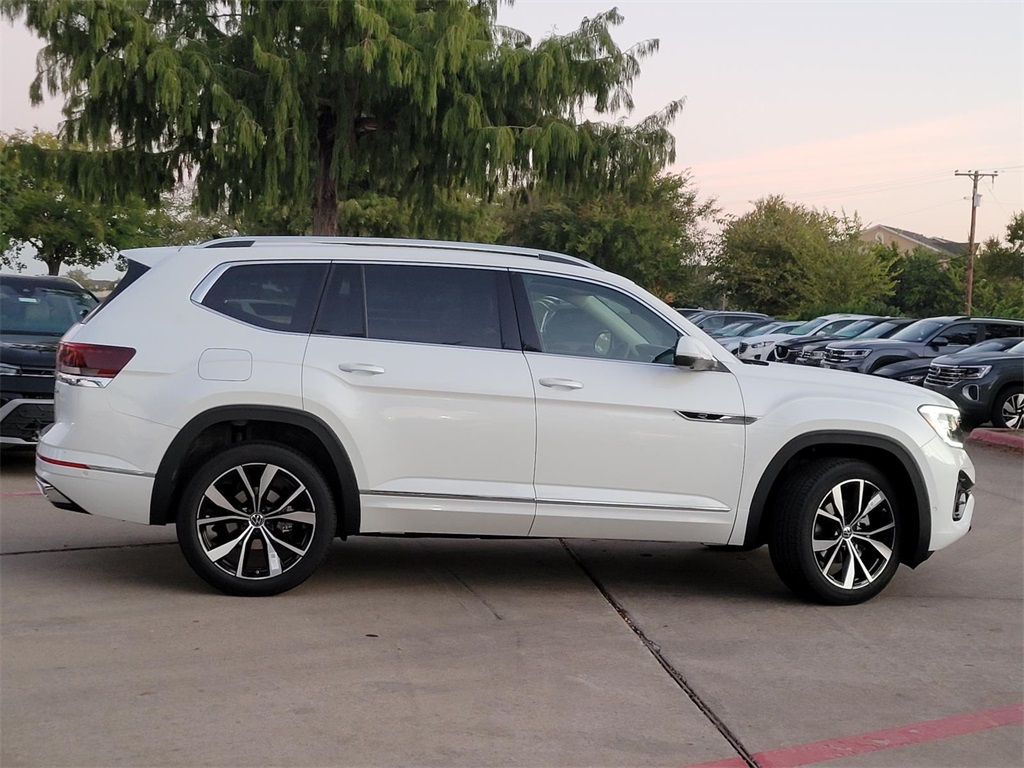 new 2026 Volkswagen Atlas car, priced at $53,716