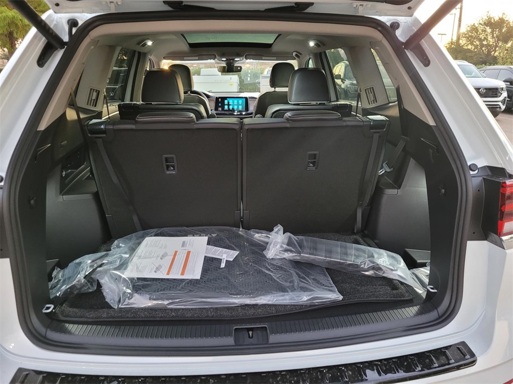 new 2026 Volkswagen Atlas car, priced at $53,716