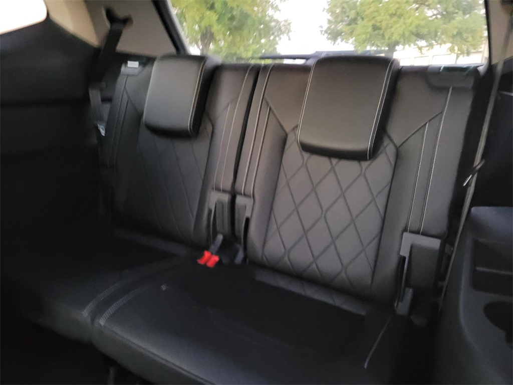 new 2026 Volkswagen Atlas car, priced at $53,716