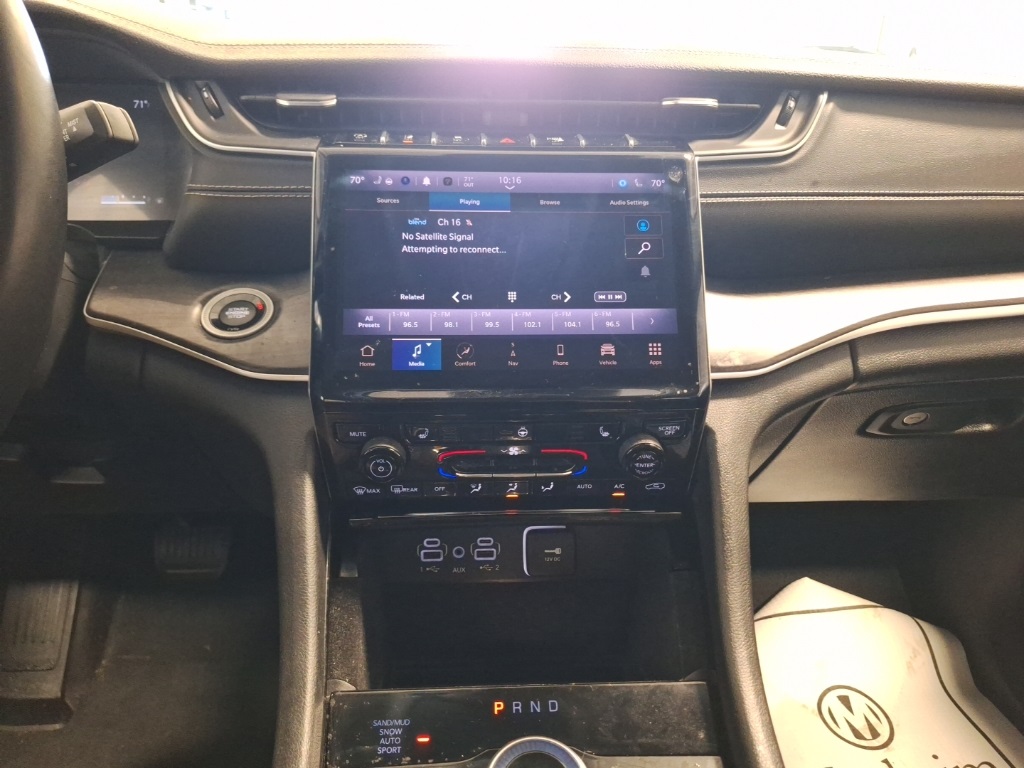 used 2022 Jeep Grand Cherokee car, priced at $31,899