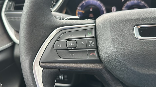 new 2025 Jeep Grand Cherokee car, priced at $45,025