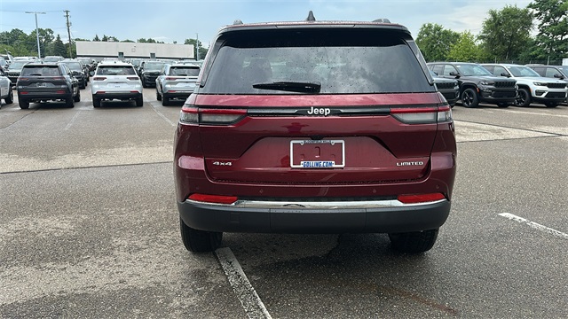 new 2025 Jeep Grand Cherokee car, priced at $45,025