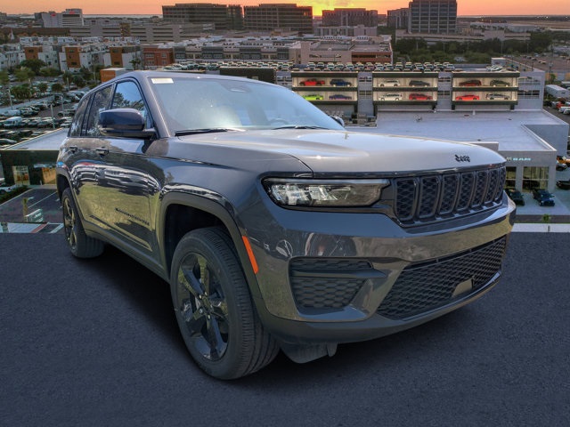 new 2025 Jeep Grand Cherokee car, priced at $36,875