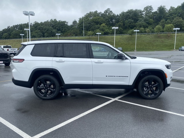 new 2025 Jeep Grand Cherokee L car, priced at $46,731