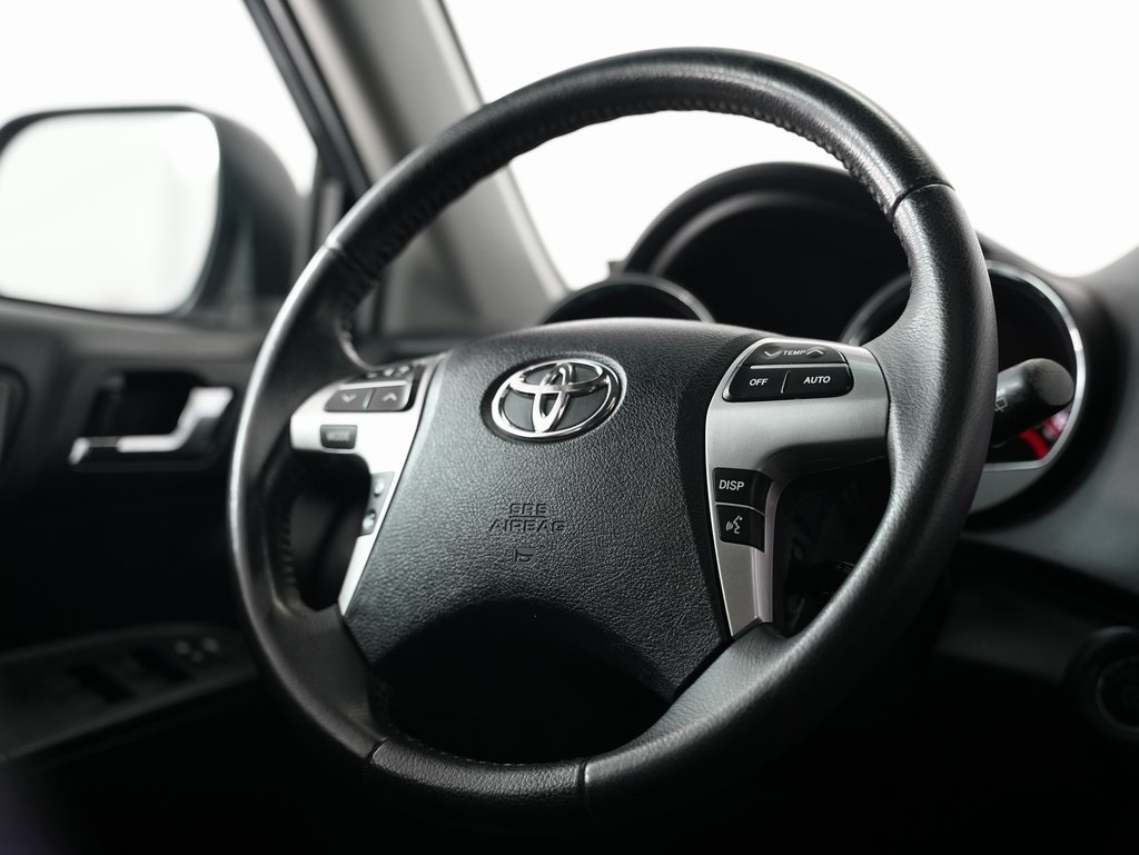 used 2012 Toyota Highlander car, priced at $12,350