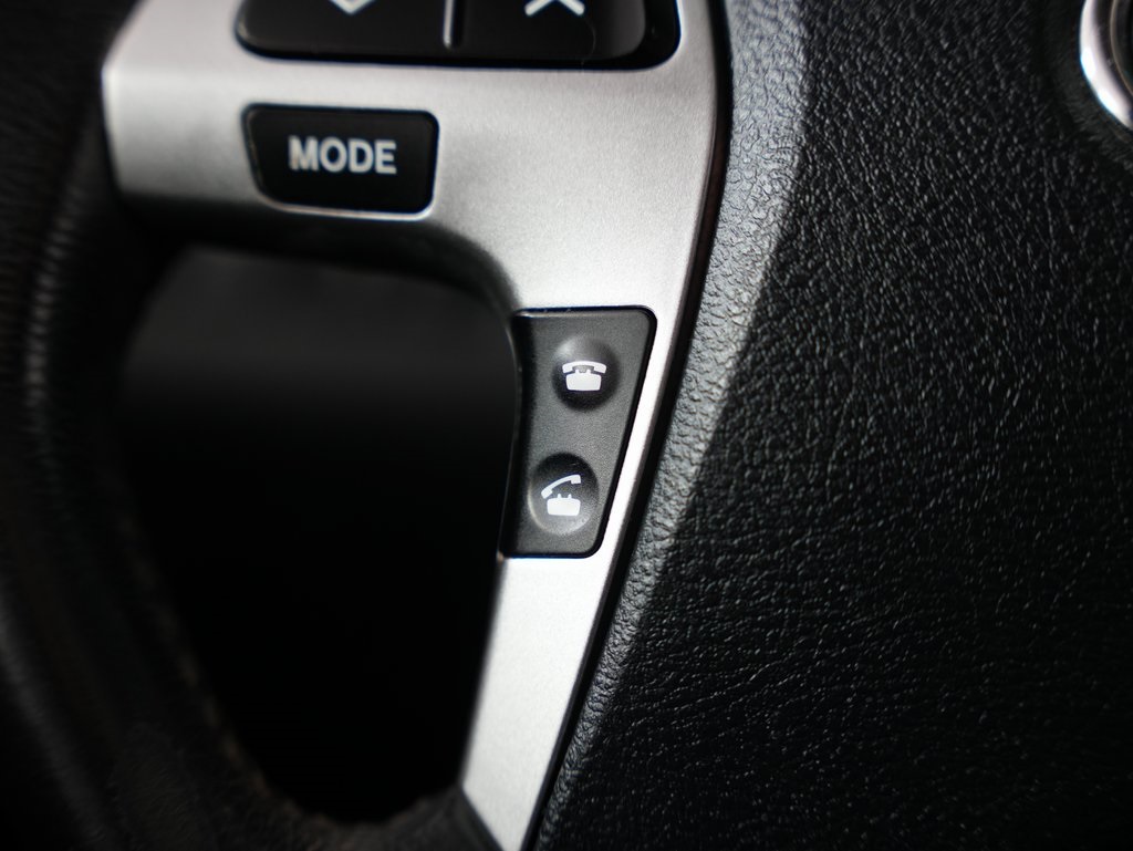 used 2012 Toyota Highlander car, priced at $12,350