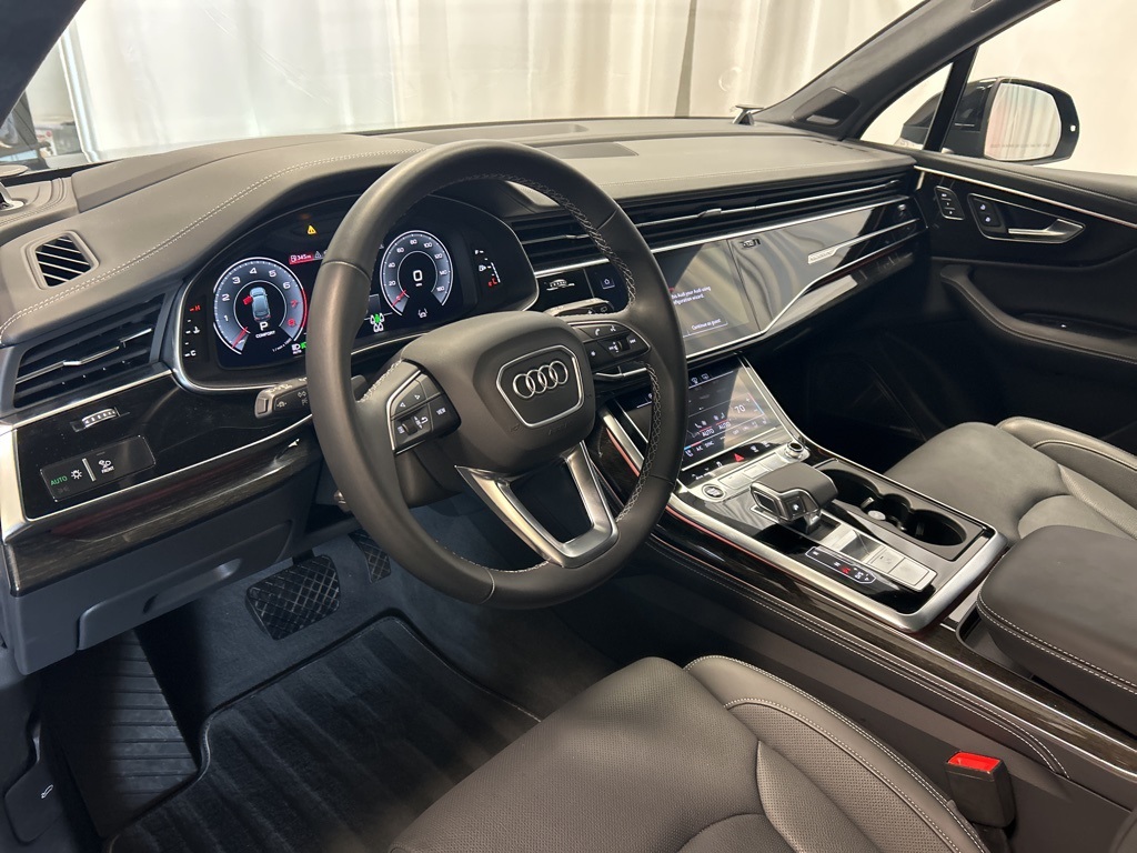 used 2025 Audi Q7 car, priced at $70,000