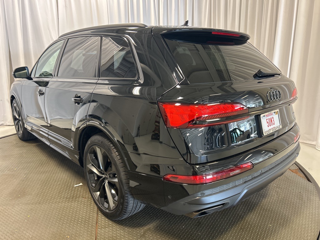used 2025 Audi Q7 car, priced at $70,000