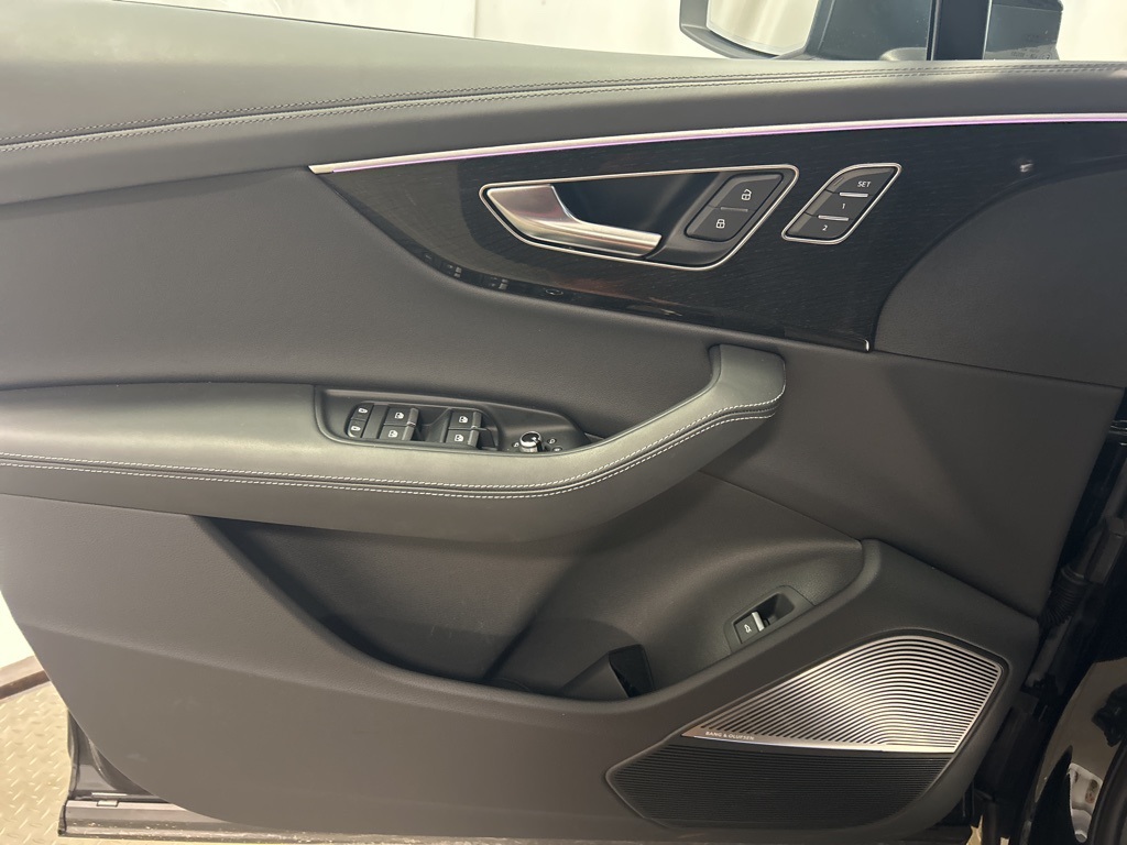 used 2025 Audi Q7 car, priced at $70,000