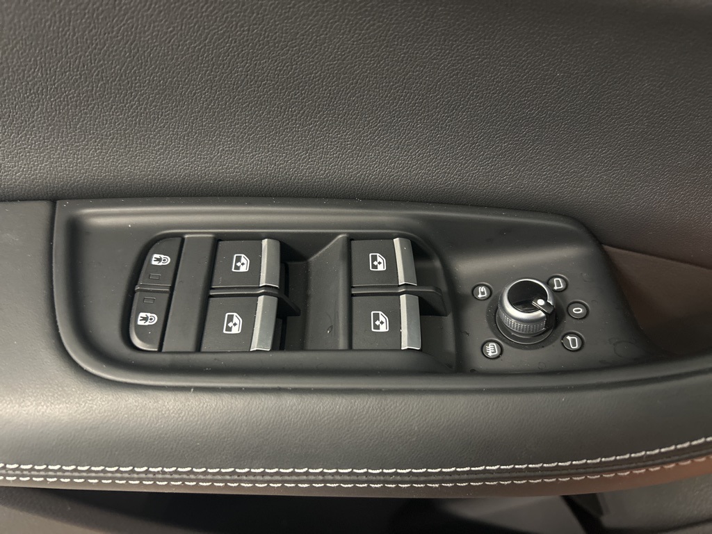 used 2025 Audi Q7 car, priced at $70,000