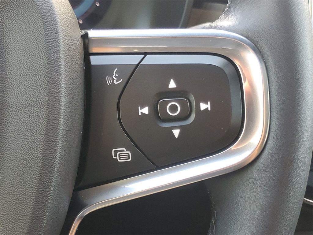 used 2023 Volvo C40 Recharge Pure Electric car, priced at $26,995