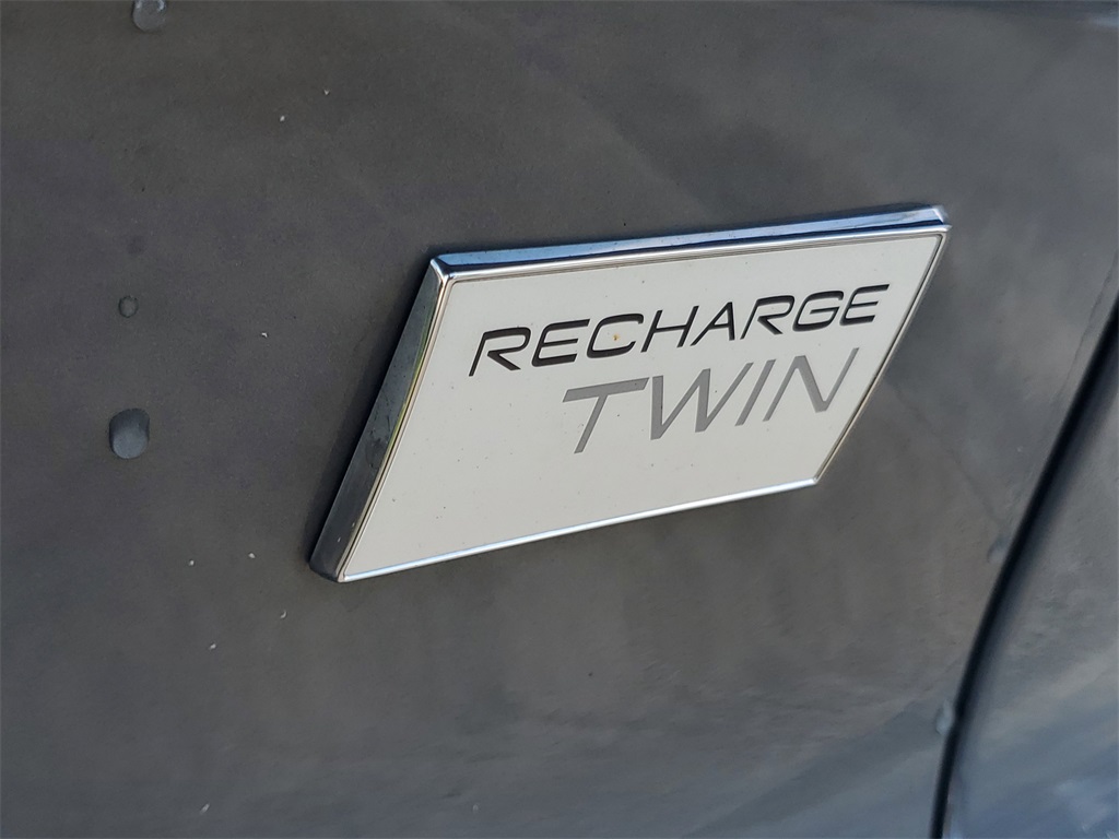used 2023 Volvo C40 Recharge Pure Electric car, priced at $26,995