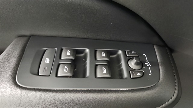 used 2024 Volvo S60 car