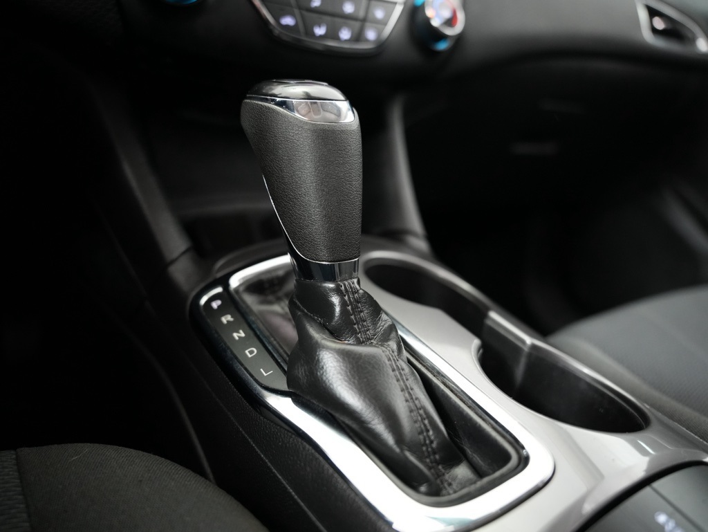 used 2018 Chevrolet Cruze car, priced at $10,000
