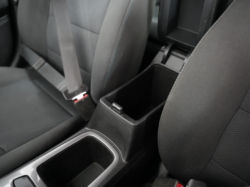 used 2018 Chevrolet Cruze car, priced at $10,000