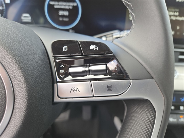 new 2025 Hyundai Elantra Hybrid car, priced at $28,200