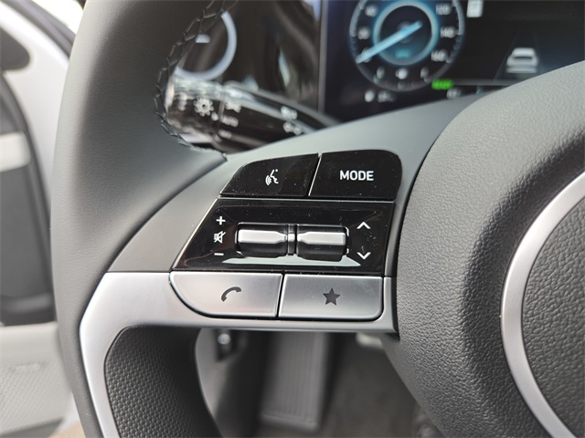new 2025 Hyundai Elantra Hybrid car, priced at $28,200