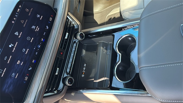 new 2025 Chevrolet Suburban car, priced at $84,900