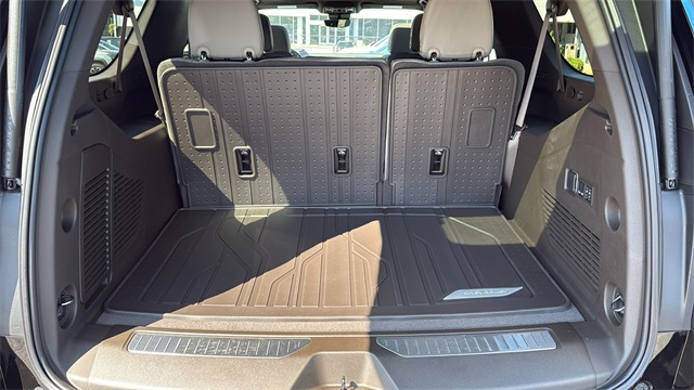 new 2025 Chevrolet Suburban car, priced at $84,900