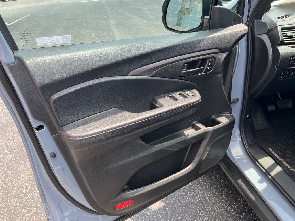 used 2022 Honda Passport car, priced at $25,900