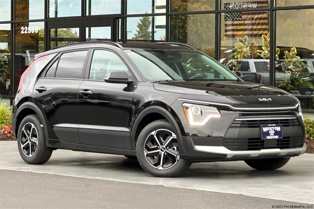 new 2025 Kia Niro car, priced at $31,965