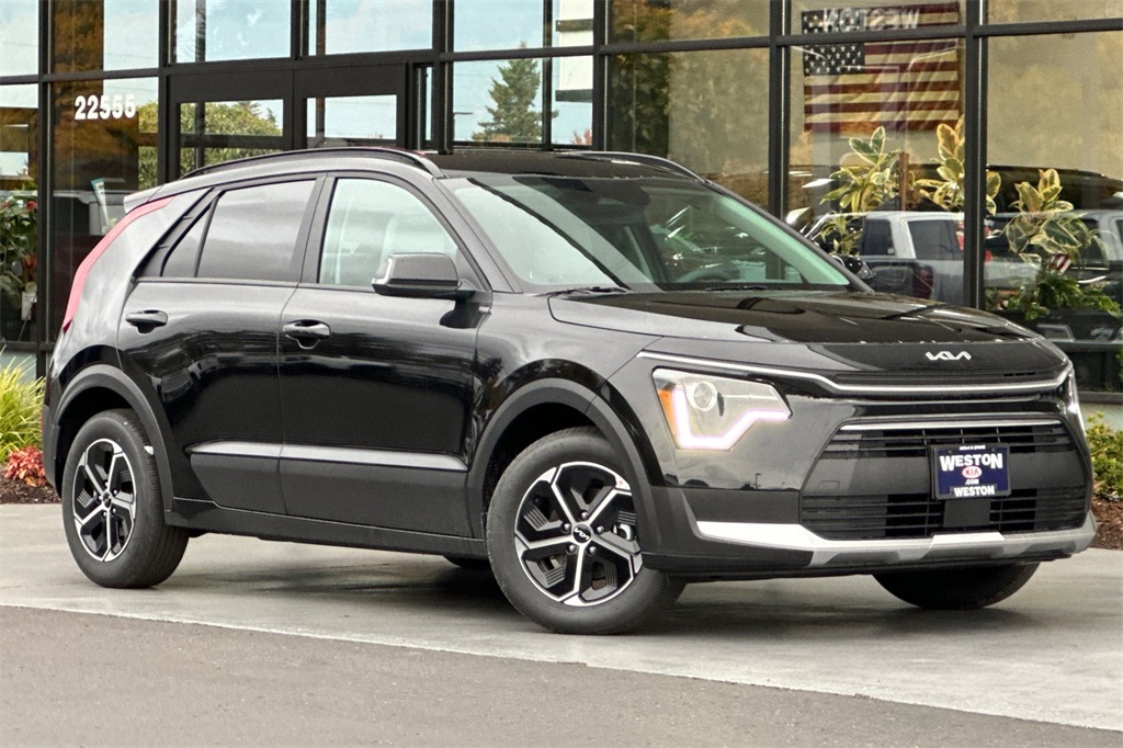 new 2025 Kia Niro car, priced at $31,965