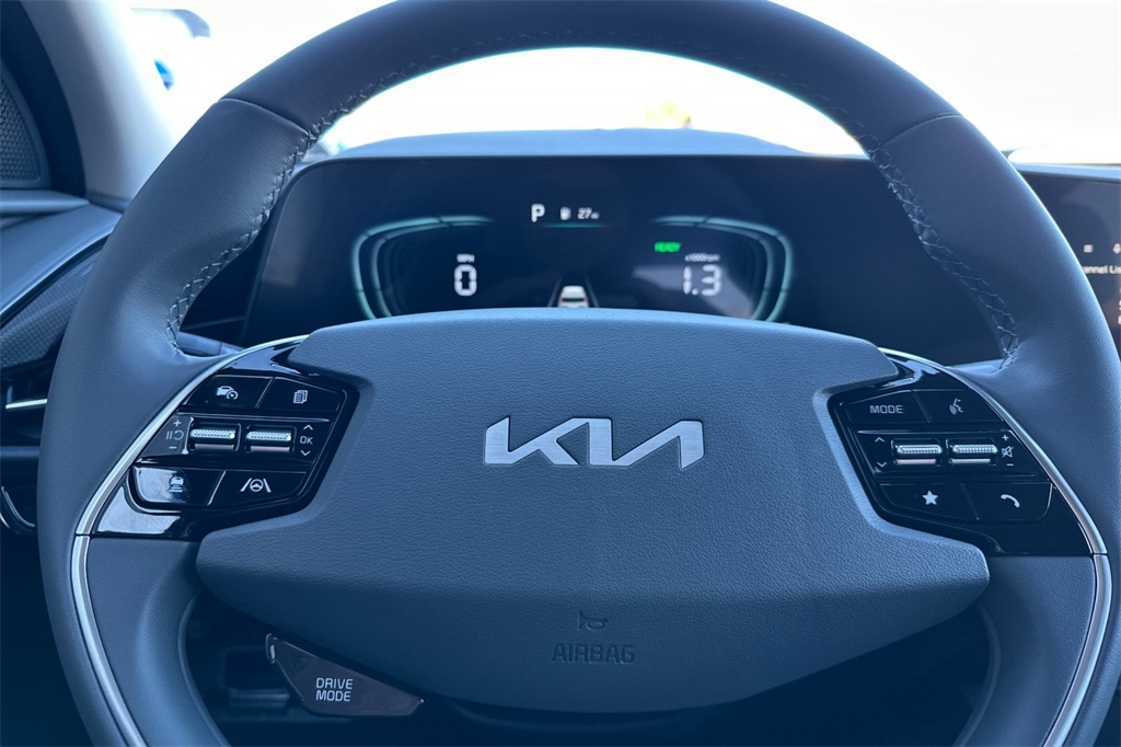 new 2025 Kia Niro car, priced at $31,965