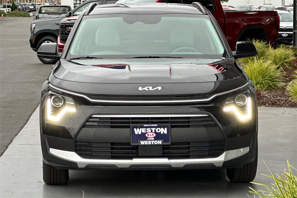 new 2025 Kia Niro car, priced at $31,965