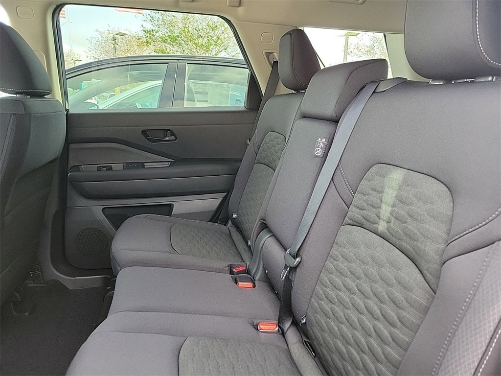 new 2025 Nissan Pathfinder car, priced at $33,484