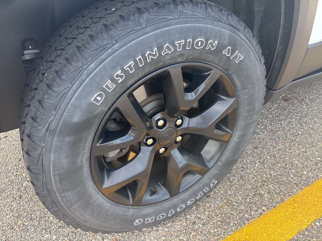 used 2018 Jeep Cherokee car, priced at $19,000