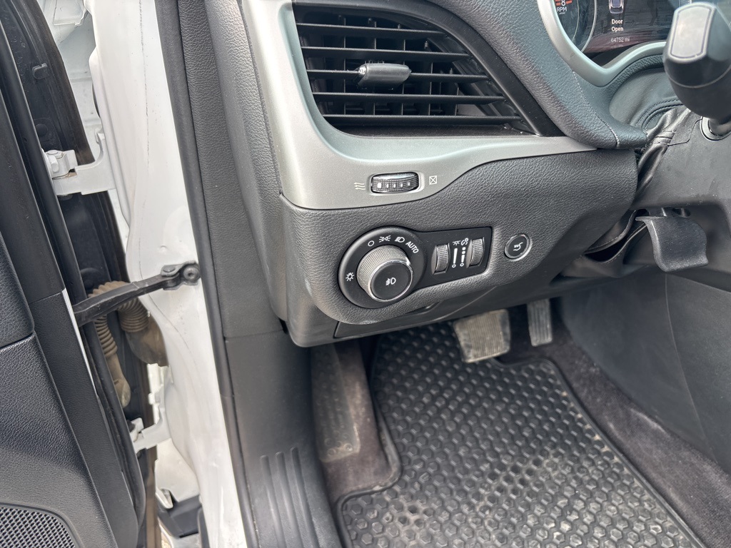 used 2018 Jeep Cherokee car, priced at $19,000