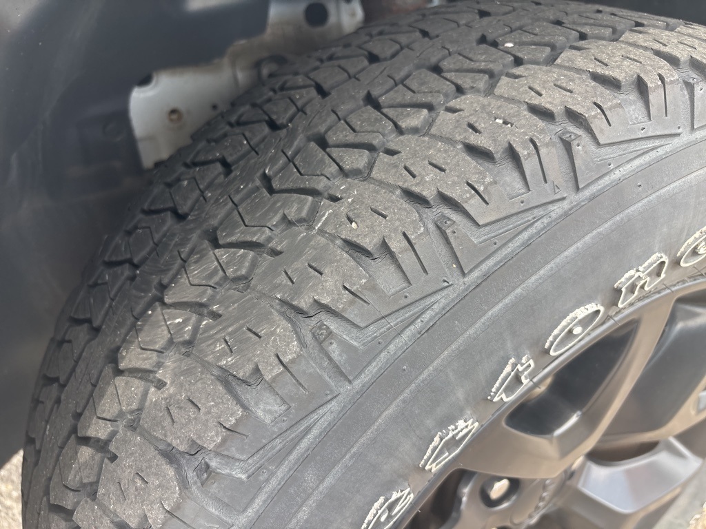used 2018 Jeep Cherokee car, priced at $19,000