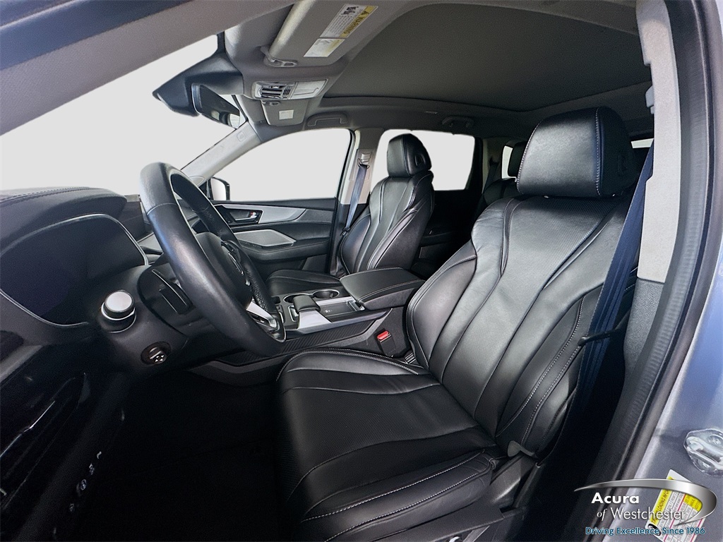 used 2023 Acura MDX car, priced at $42,899