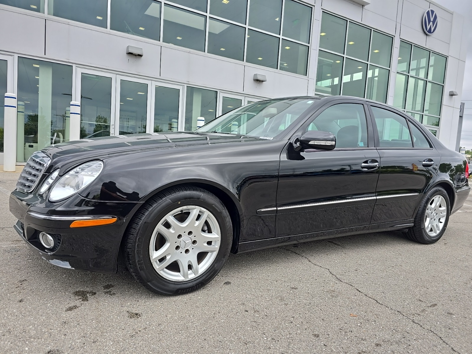 used 2007 Mercedes-Benz E-Class car, priced at $7,000