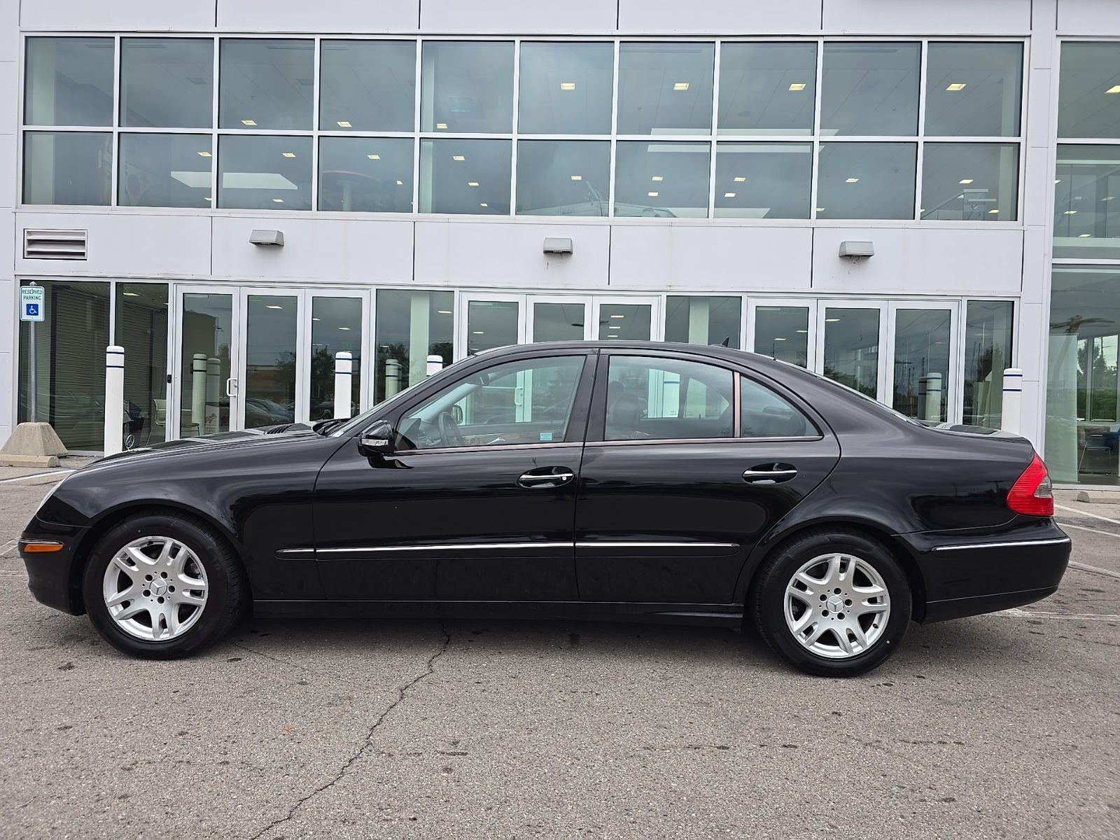 used 2007 Mercedes-Benz E-Class car, priced at $7,000