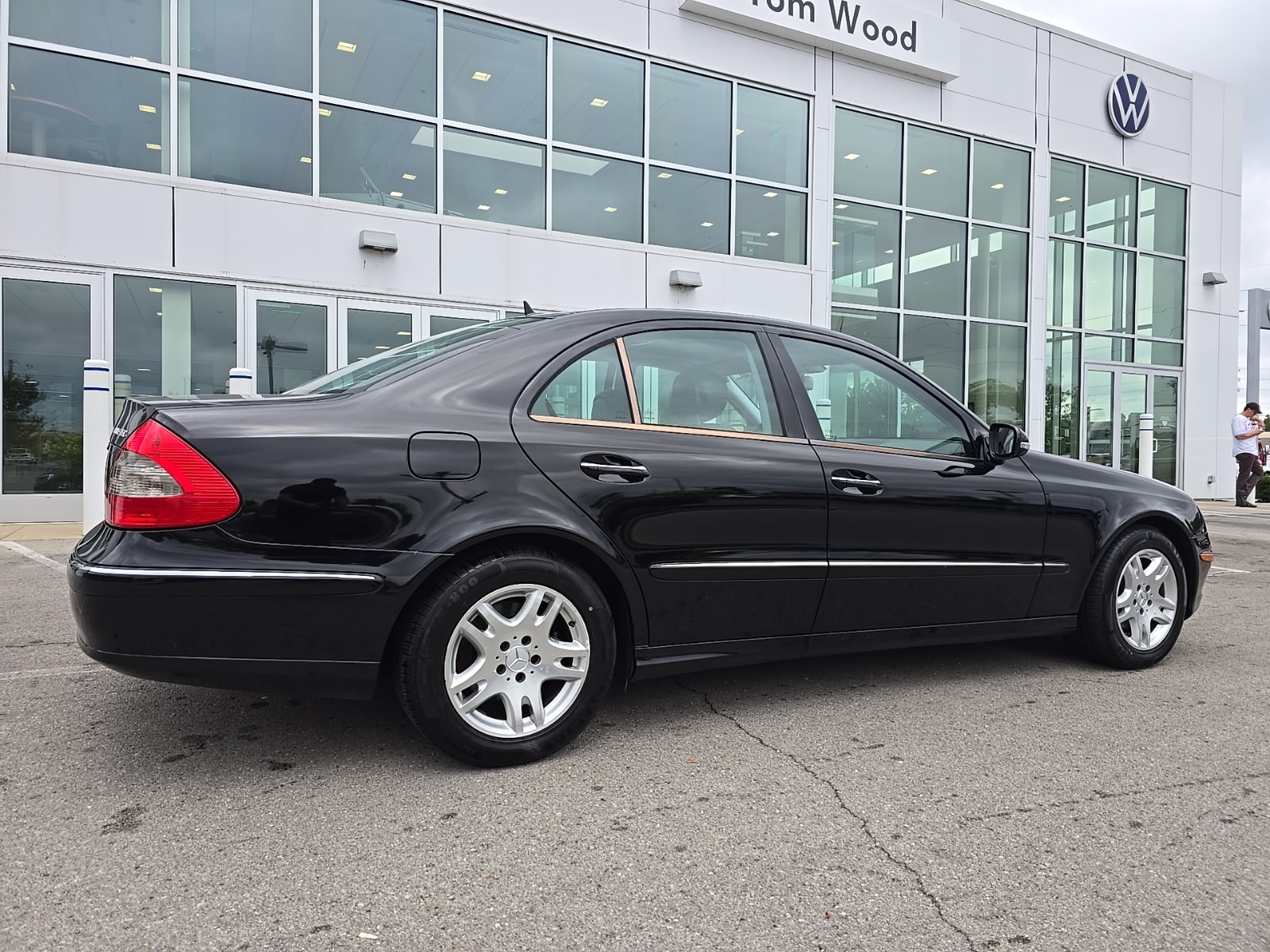 used 2007 Mercedes-Benz E-Class car, priced at $7,000